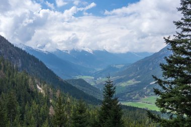 Vanoise National Park Fransız milli park Vanoise massif içeren Fransız Alpleri'nde Tarentaise ve Maurienne vadiler arasında olduğunu