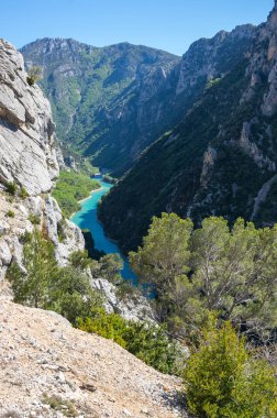 Gorge du Verdon Provence, Fransa kayalıklarla görüntüleyin