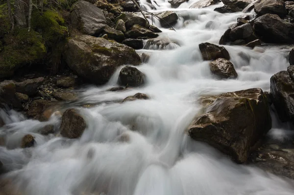 Riacho Montanha Alpes Mais Alto Mais Extenso Sistema Cordilheira Que — Fotografia de Stock