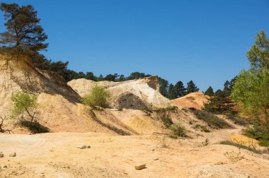 Colorado kayalar provencal Rustrel, Fransa'da görüntüleyin