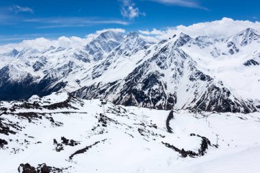 Kabardey-çatışmalar işgalciler, Rusya'nın Kafkasya dağlarının panoramik görünüm