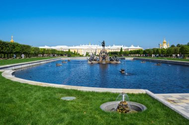 Grand Peterhof Palace ve Çeşme üst Bahçe Peterhof, Saint-Petersburg, Rusya Federasyonu