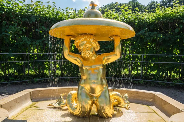 Fountain Triton Bell Garden Lower Park Peterhof Saint Petersburg — Stock Photo, Image