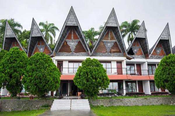 Weergave Van Dorp Tuktuk Eiland Samosir Lake Toba Indonesië — Stockfoto