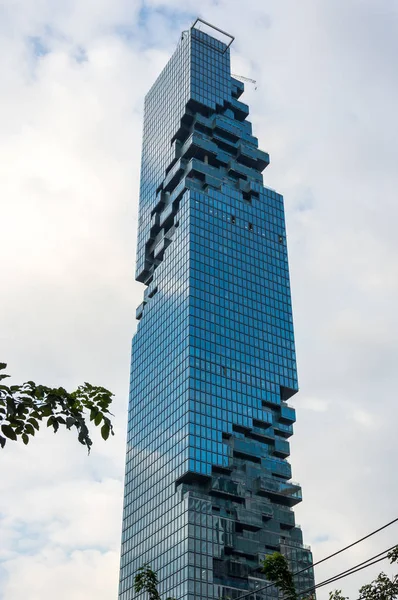 Bangkok, Tayland - 26 Ocak 2017: Görünüm (Tayland yüksek binası) Mahanakhon, Bangkok, Tayland Silom/Sathorn merkezi iş bölgesine bir karma kullanımlı gökdelen