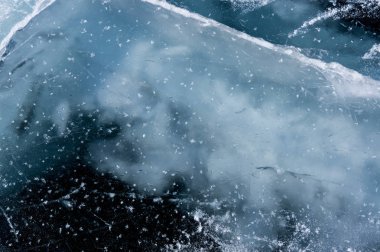 Deniz Baykal, yanında Güney Sibirya, Rusya'da bulunan güç dünyanın en derin ve en büyük tatlı su Gölü buz