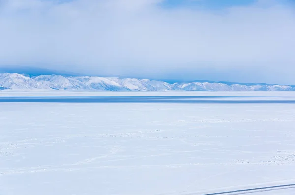 Blick Auf Den Baikalsee Winter Den Tiefsten Und Größten Süßwassersee — Stockfoto