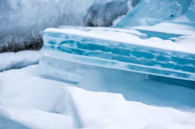 Deniz Baykal, yanında Güney Sibirya, Rusya'da bulunan güç dünyanın en derin ve en büyük tatlı su Gölü buz
