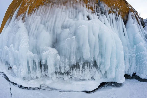 Vista Icicles Lago Baikal Ilha Olkhon Sibéria Rússia — Fotografia de Stock