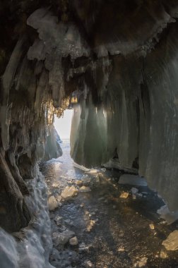 Buz Mağarası Olkhon Adası Baykal Gölü, Sibirya, Rusya Federasyonu
