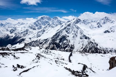 Kabardey-çatışmalar işgalciler, Rusya'nın Kafkasya dağlarının panoramik görünüm