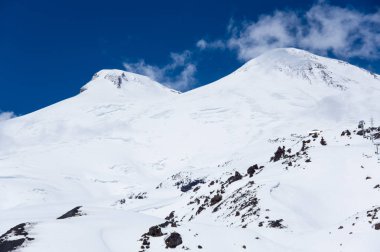 Çift Elbruz Dağı zirve, Avrupa'nın en yüksek dağı