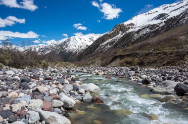 Kabardey-çatışmalar işgalciler, Rusya'nın Kafkasya dağlarının panoramik görünüm