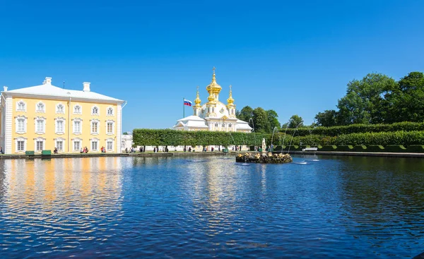 Palais Grand Peterhof Fontaine Dans Jardin Supérieur Peterhof Saint Pétersbourg — Photo