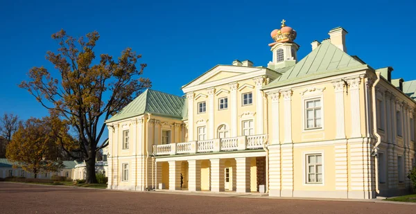 Grand Mensjikov Palace Oranienbaum Sankt Petersburg Ryssland — Stockfoto