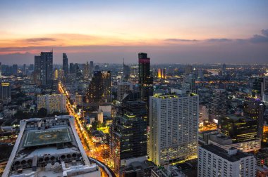 Bangkok, Tayland - 20 Ocak 2017: Gökdelenler orta bölge Bangkok üstten görünüm Sunset'teki, Bangkok, Tayland