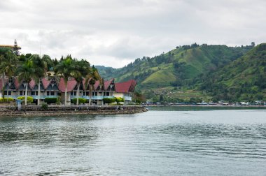 Lake Toba Kuzey Sumatra Endonezya Adası ortasında bulunan bir süper yanardağ caldera işgal bir büyük doğal gölüdür