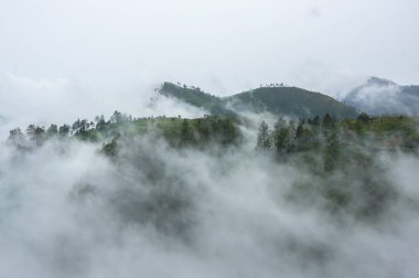 Ada Samosir görünümünü Lake Toba Kuzey Sumatra, Endonezya Endonezya Adası ortasında bulunan üzerinde