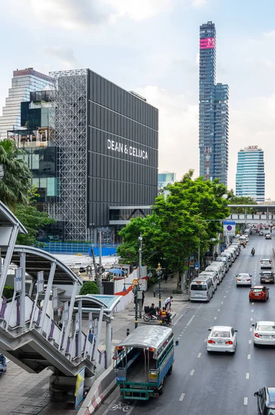 Bangkok Tajlandia Stycznia 2017 Widok Nowoczesnych Budynków Sercu Dzielnicy Silom — Zdjęcie stockowe