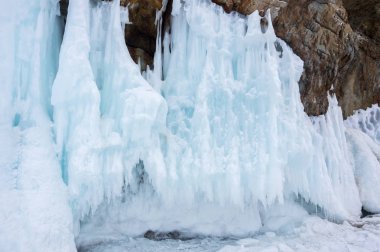 Kışın Deniz Baykal, en derin ve en büyük tatlı su Gölü yanında Güney Sibirya, Rusya'da bulunan güç dünyanın görünümü