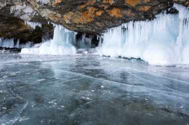 Deniz Baykal, yanında Güney Sibirya, Rusya'da bulunan güç dünyanın en derin ve en büyük tatlı su Gölü buz