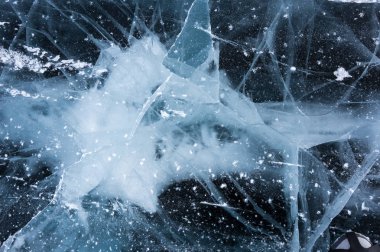 Deniz Baykal, yanında Güney Sibirya, Rusya'da bulunan güç dünyanın en derin ve en büyük tatlı su Gölü buz