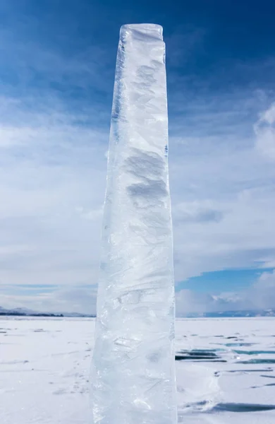 贝加尔湖的冰 最深和最大的淡水湖泊的数量在世界上 位于南西伯利亚 俄罗斯 — 图库照片