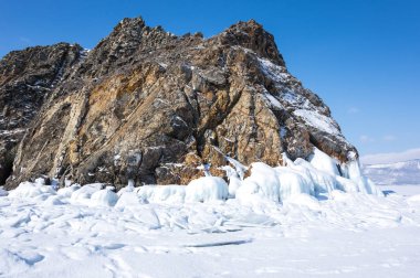 Kışın Deniz Baykal, en derin ve en büyük tatlı su Gölü yanında Güney Sibirya, Rusya'da bulunan güç dünyanın görünümü