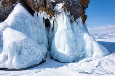 Kışın Deniz Baykal, en derin ve en büyük tatlı su Gölü yanında Güney Sibirya, Rusya'da bulunan güç dünyanın görünümü