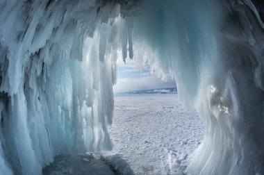 Buz Mağarası adada Baykal Gölü, Sibirya, Rusya Federasyonu