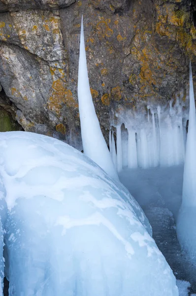 Weergave Voor Icicles Het Baikalmeer Siberië Rusland — Stockfoto