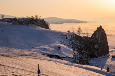 Kışın, Sibirya, Rusya Federasyonu Deniz baykal Olkhon sahil adada