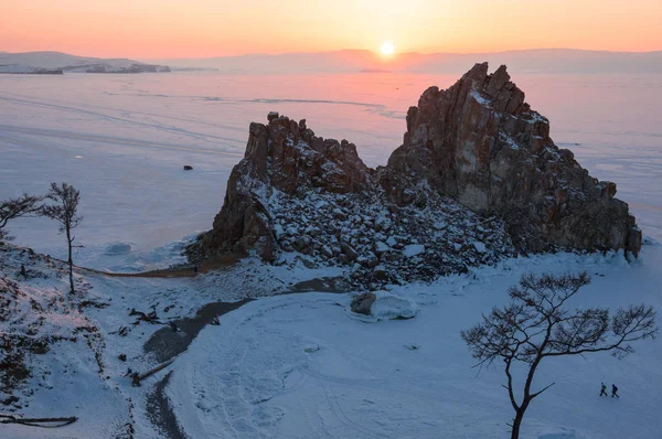Cabo Burkhan Shaman Rock Isla Olkhon Lago Baikal Siberia Rusia —  Fotos de Stock