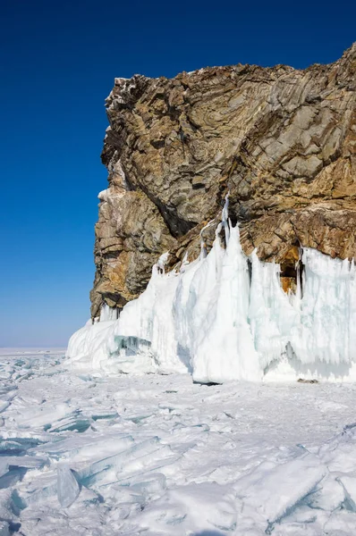 シベリア ロシアのバイカル湖のモンゴルへの海岸の島 — ストック写真