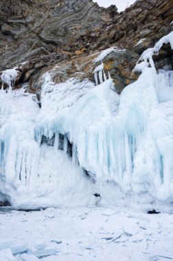 Kışın Deniz Baykal, en derin ve en büyük tatlı su Gölü yanında Güney Sibirya, Rusya'da bulunan güç dünyanın görünümü