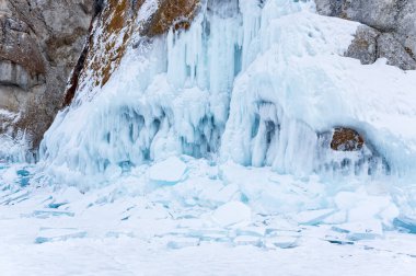 Kışın Deniz Baykal, en derin ve en büyük tatlı su Gölü yanında Güney Sibirya, Rusya'da bulunan güç dünyanın görünümü