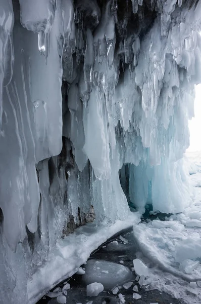 Grotta Ghiaccio Sull Isola Olkhon Lago Baikal Siberia Russia — Foto Stock