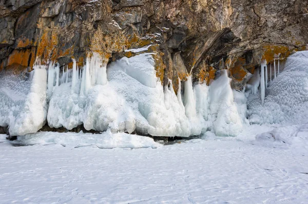 Lago Baikal no inverno — Fotografia de Stock