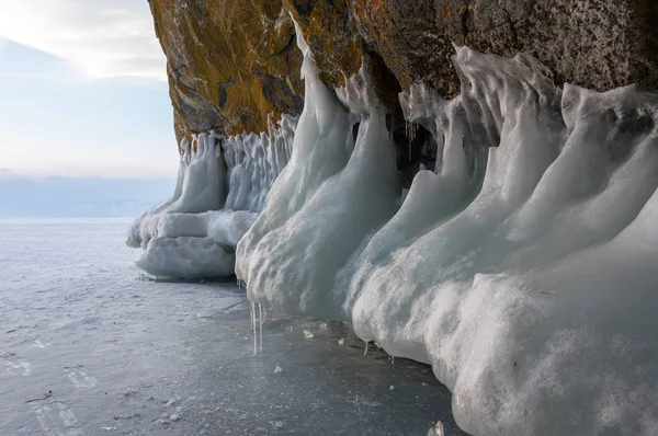 Blick Auf Den Baikalsee Winter Den Tiefsten Und Größten Süßwassersee — Stockfoto