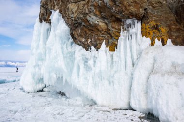 Kışın Deniz Baykal, en derin ve en büyük tatlı su Gölü yanında Güney Sibirya, Rusya'da bulunan güç dünyanın görünümü