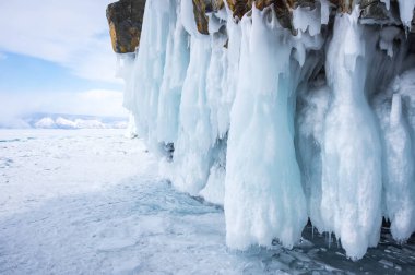 Kışın Deniz Baykal, en derin ve en büyük tatlı su Gölü yanında Güney Sibirya, Rusya'da bulunan güç dünyanın görünümü