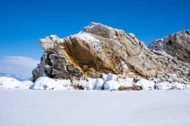 Kışın Deniz Baykal, en derin ve en büyük tatlı su Gölü yanında Güney Sibirya, Rusya'da bulunan güç dünyanın görünümü