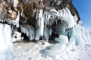 Kışın Deniz Baykal, en derin ve en büyük tatlı su Gölü yanında Güney Sibirya, Rusya'da bulunan güç dünyanın görünümü