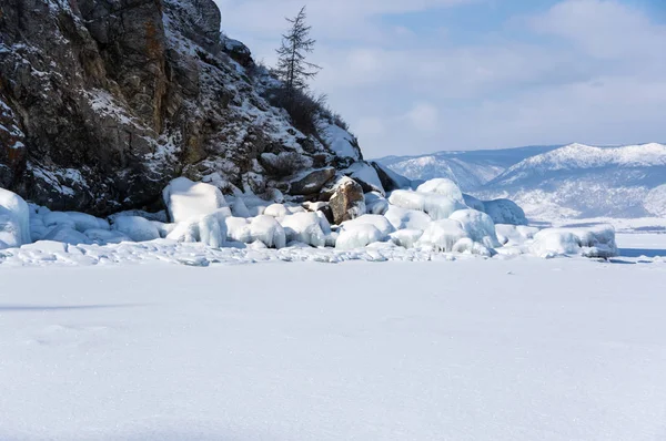 Вид Озеро Байкал Зимой Самое Глубокое Крупнейшее Объему Пресноводное Озеро — стоковое фото
