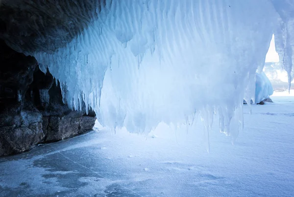 Grotte Glace Sur Île Lac Baikal Sibérie Russie — Photo