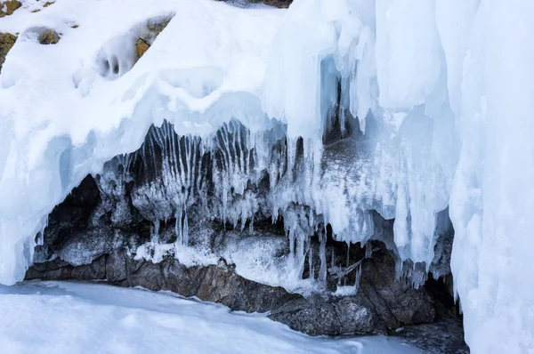 Lago Baikal no inverno — Fotografia de Stock