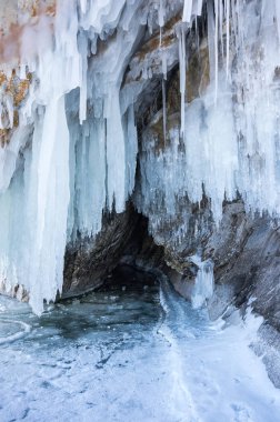 Baykal Gölü, buz sarkıtları