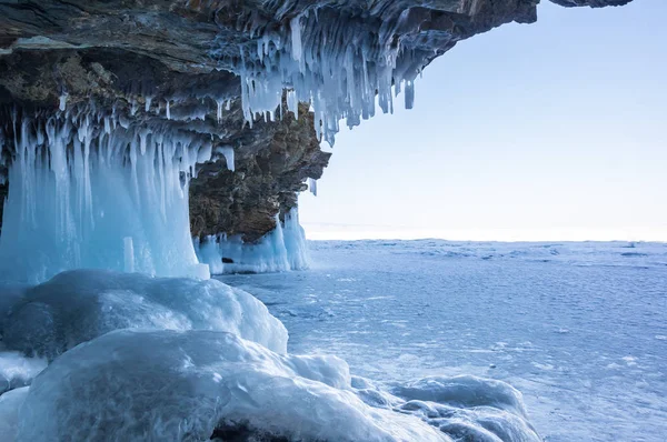 Vista Icicles Lago Baikal Sibéria Rússia — Fotografia de Stock