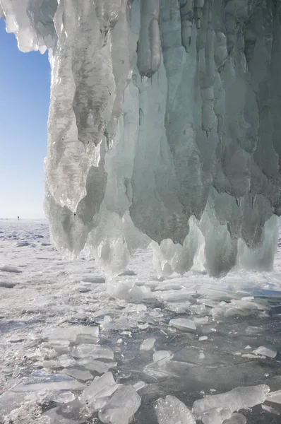 Buz Sarkıtları Görünümünü Üzerinde Deniz Baykal Sibirya Rusya Federasyonu — Stok fotoğraf