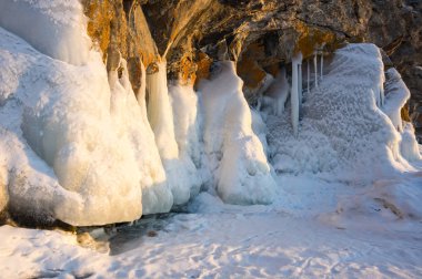 Kışın, Sibirya, Rusya Federasyonu Deniz baykal Olkhon sahil adada
